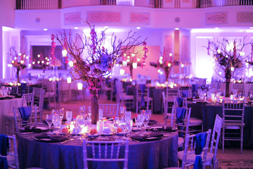 Source: http://www.the-carriagehouse.com/carriage-house-ballrooms.php